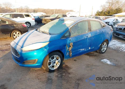 2015 Ford Fiesta Se z USA, uszkodzony, nr VIN 3FADP4BJ1FM181597